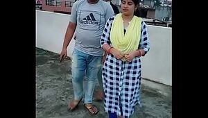 भाभी की मालिस देवर ने की