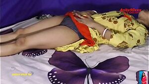 Indian hot sexy bhabi ko kutia banaker choda bhabi desi land se chud ker sex ka maja leya